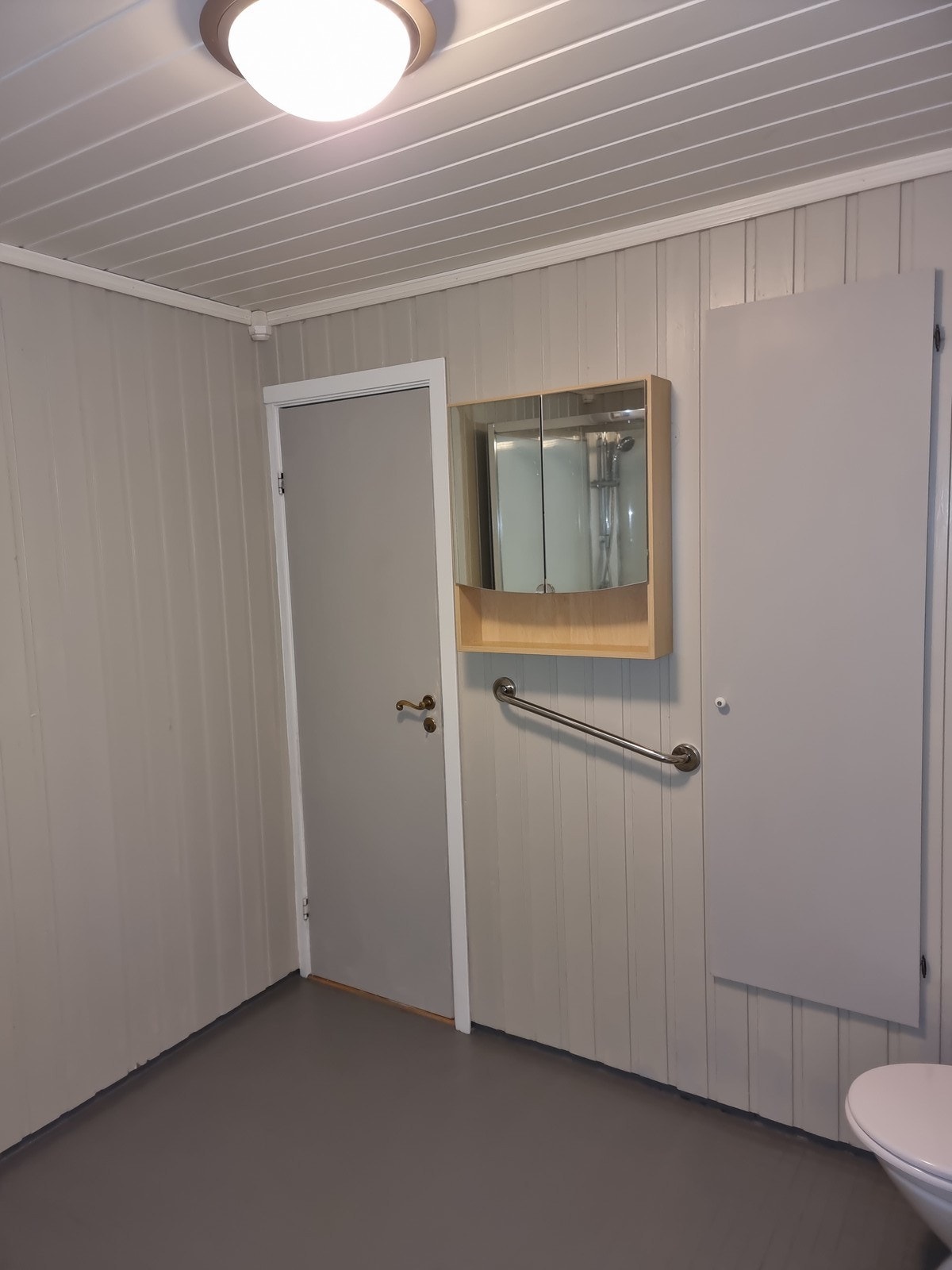 Innebygd skap gir godt med lagringsplass. Galleribilde