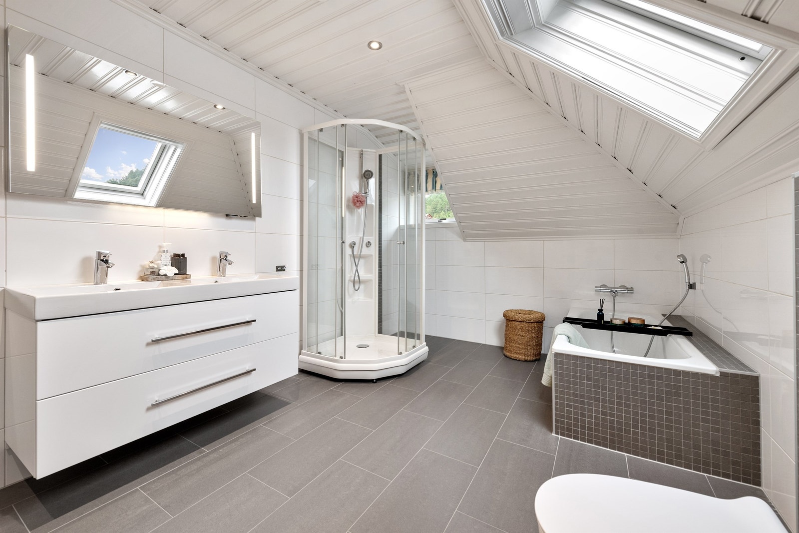 Bad på loft Galleribilde