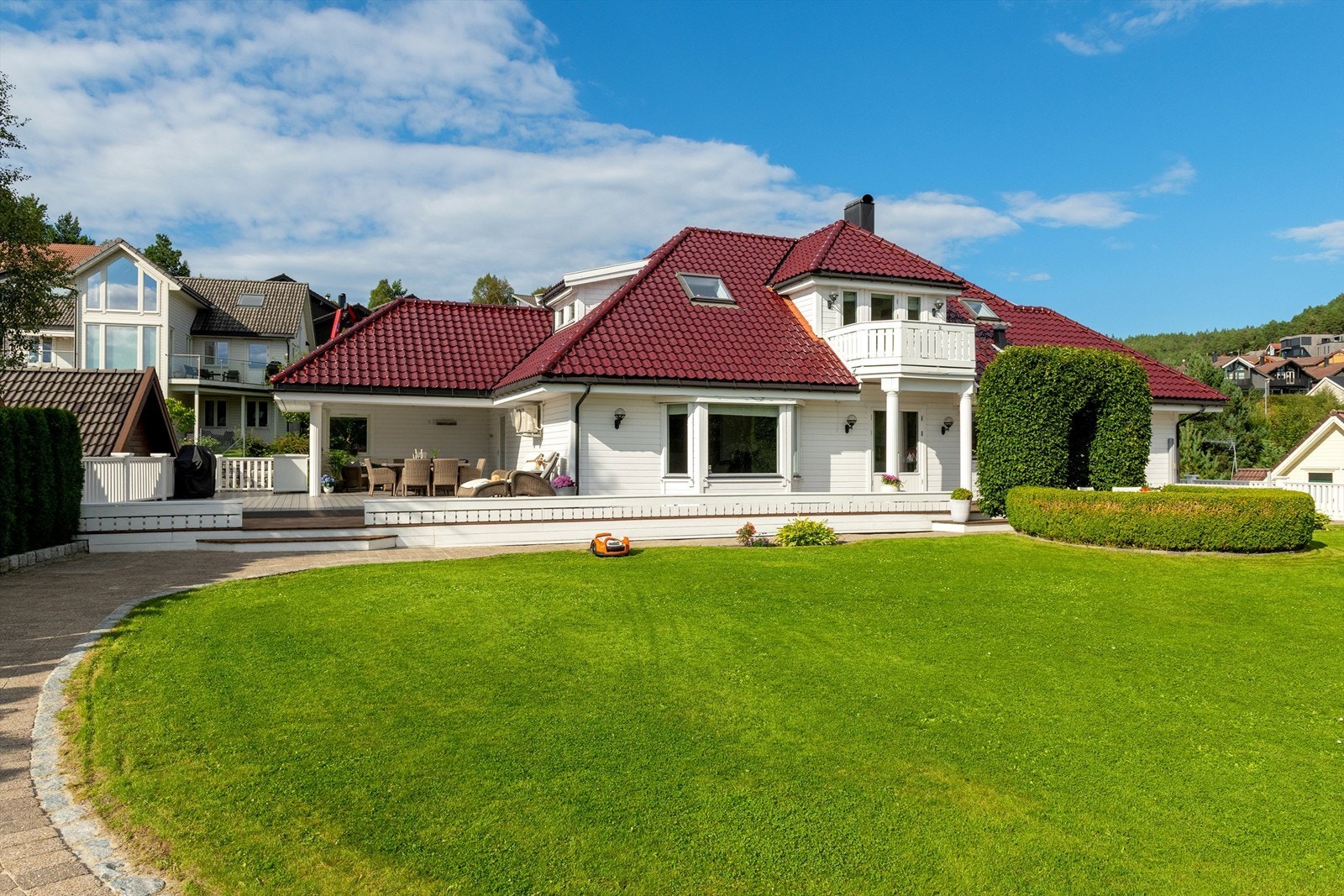 Fasade mot hagen Galleribilde