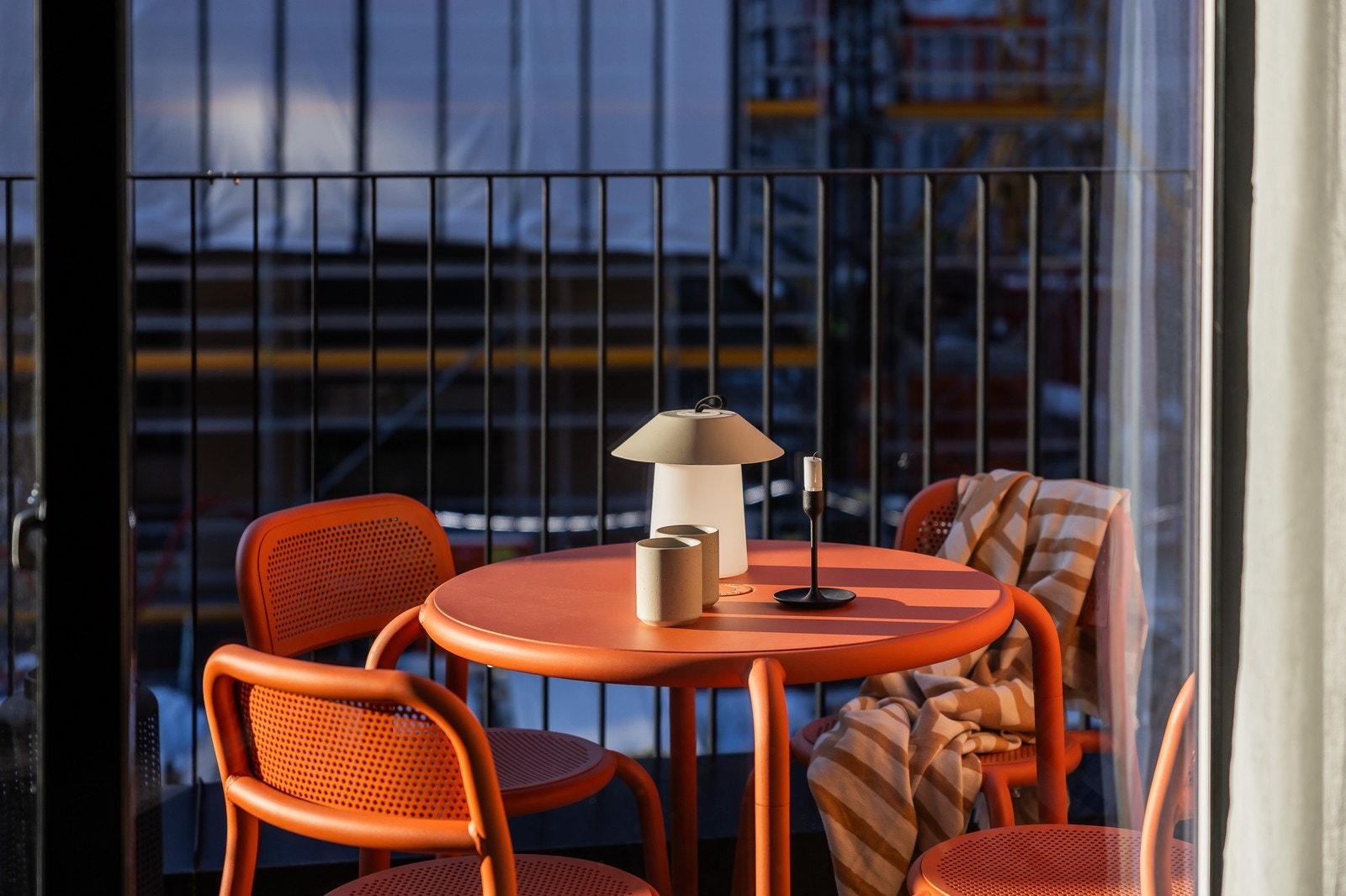 Solrik, sydvestvendt balkong på hele 10,5 kvm Galleribilde