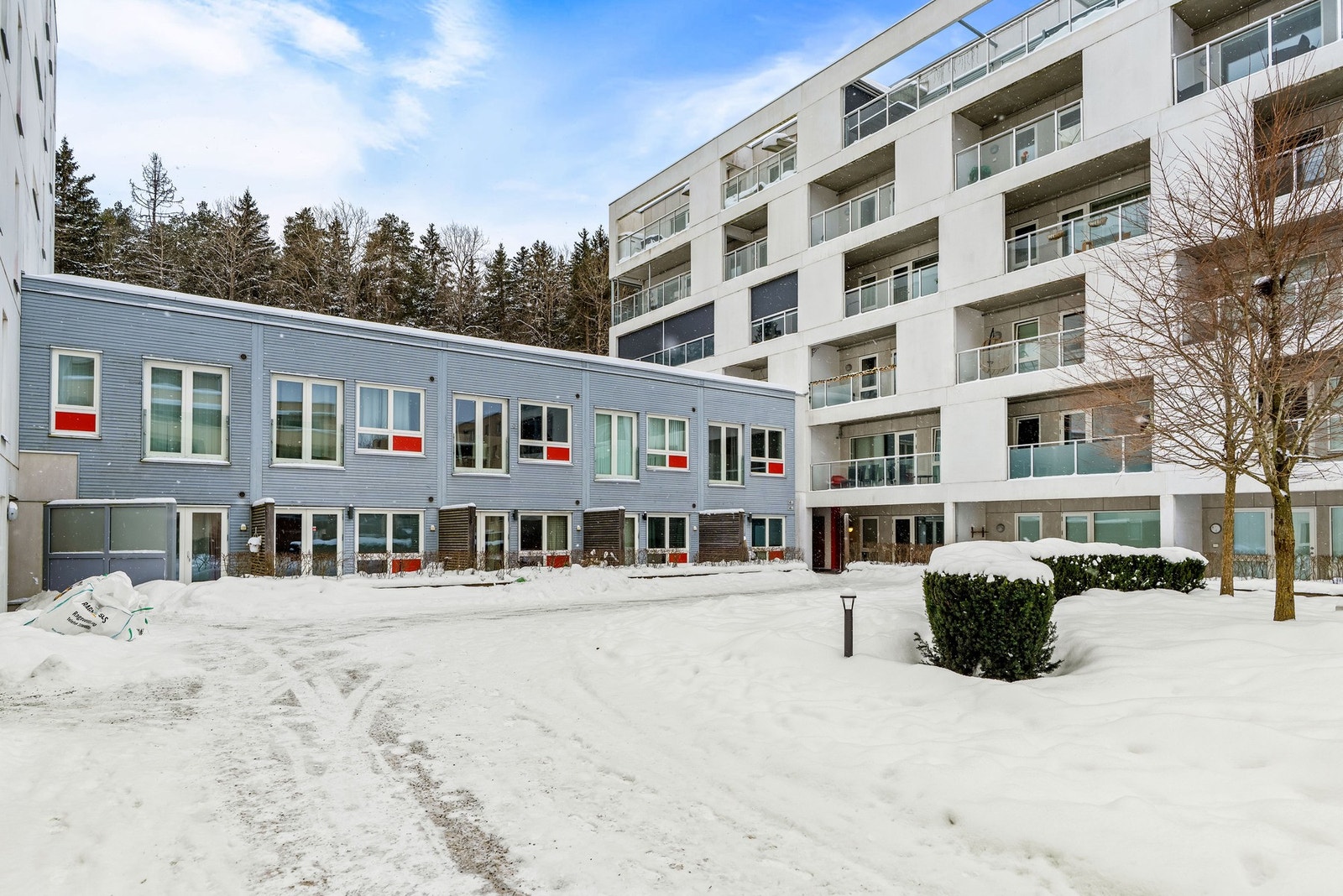 Fra boligen er det kort vei til ''alt''. Galleribilde