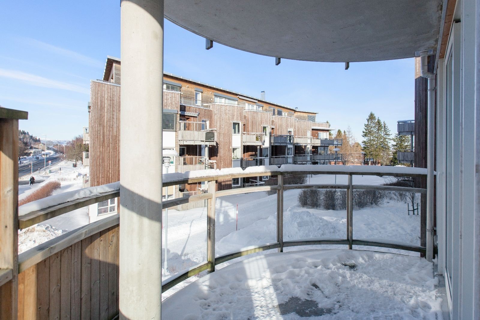 Balkong og fasade Galleribilde