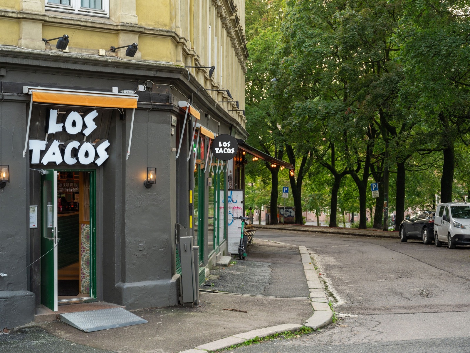 Like i nærheten ligger Mathallen/Vulkan, et spennende mat- og kulturtilbud, samt Grünerløkkas pulserende uteliv. Galleribilde