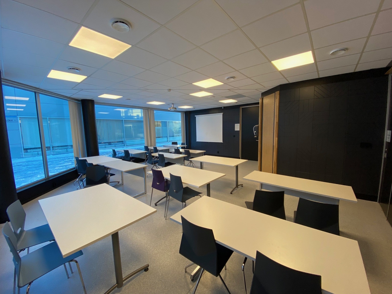 Møterom/konferanse i samme bygg Galleribilde