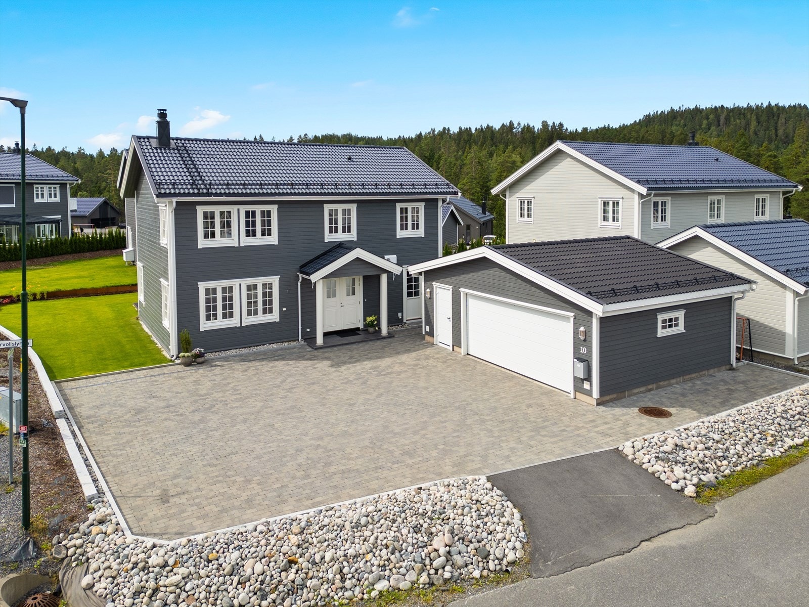 Malin Goa v/Nordvik Lillestrøm har gleden av å presentere Myrvollslynga 10! Galleribilde