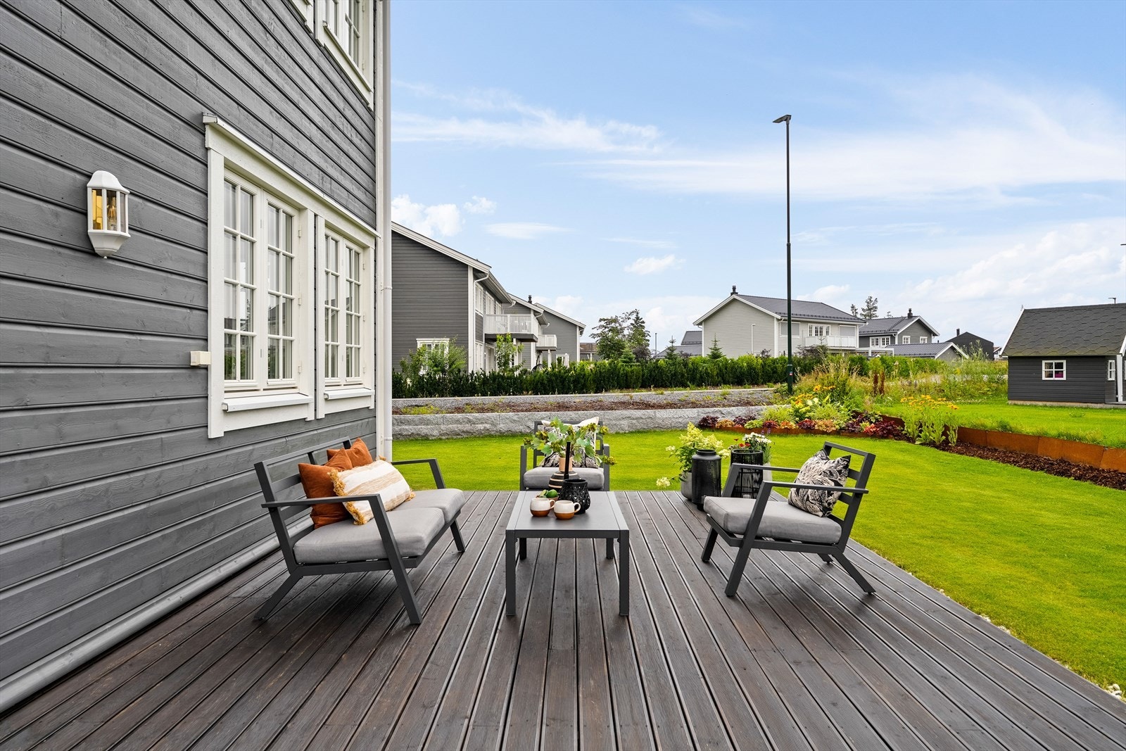 Velkommen til en moderne og tidløs enebolig fra 2021! Galleribilde