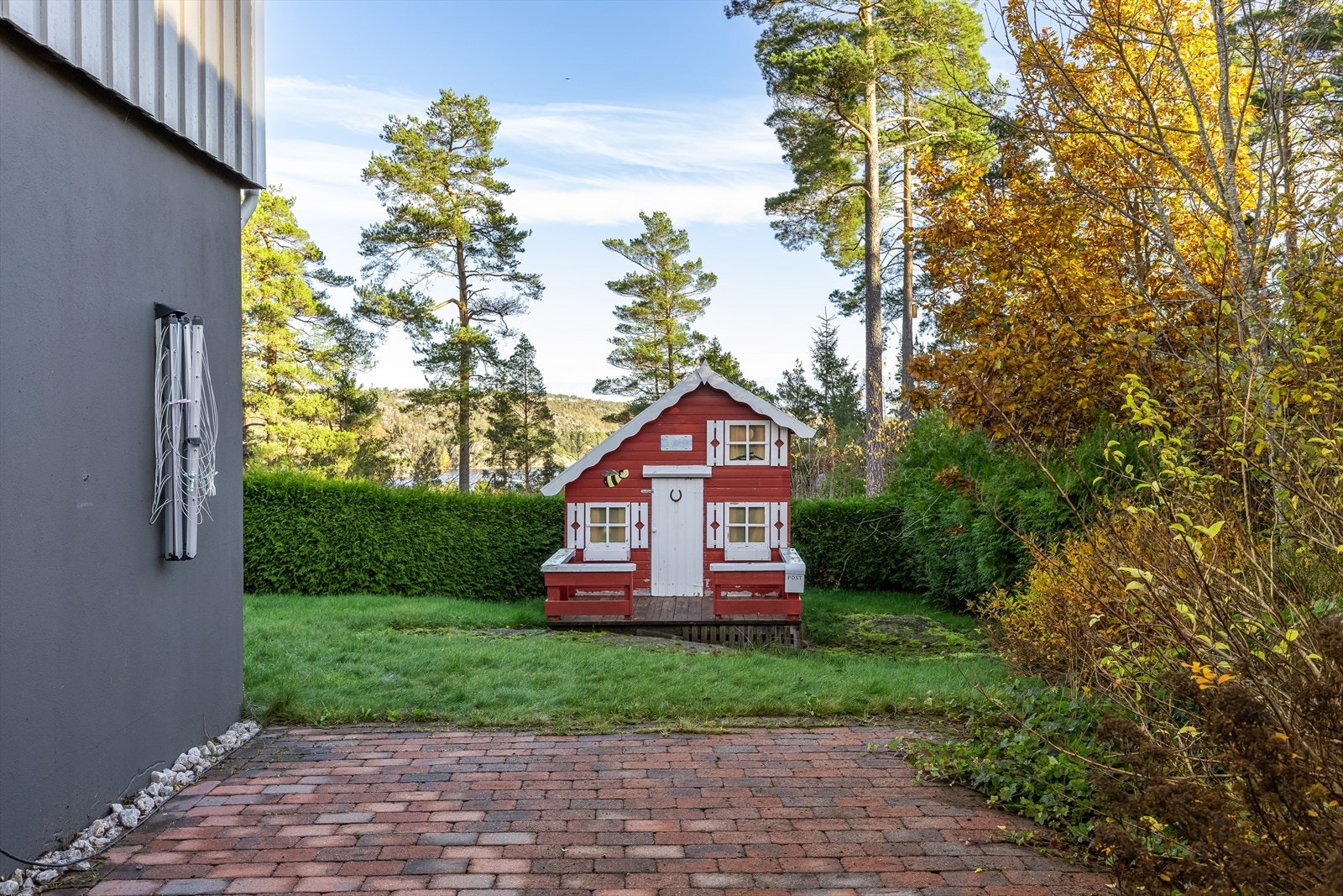 Hellebelagt område rett utenfor vaskerommet Galleribilde