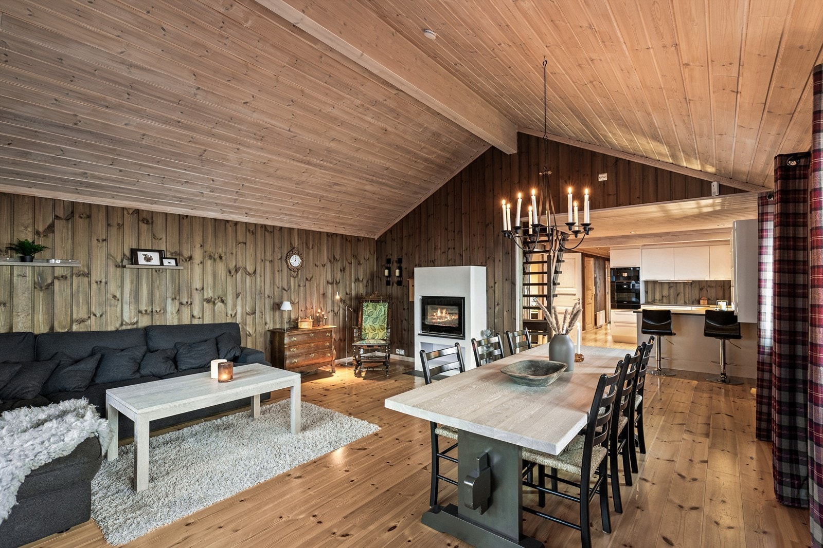 Delvis åpen løsning til kjøkkenet Galleribilde