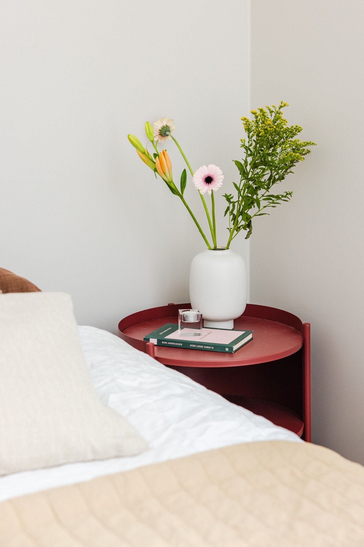 Begge soverommene er malt i en be Galleribilde