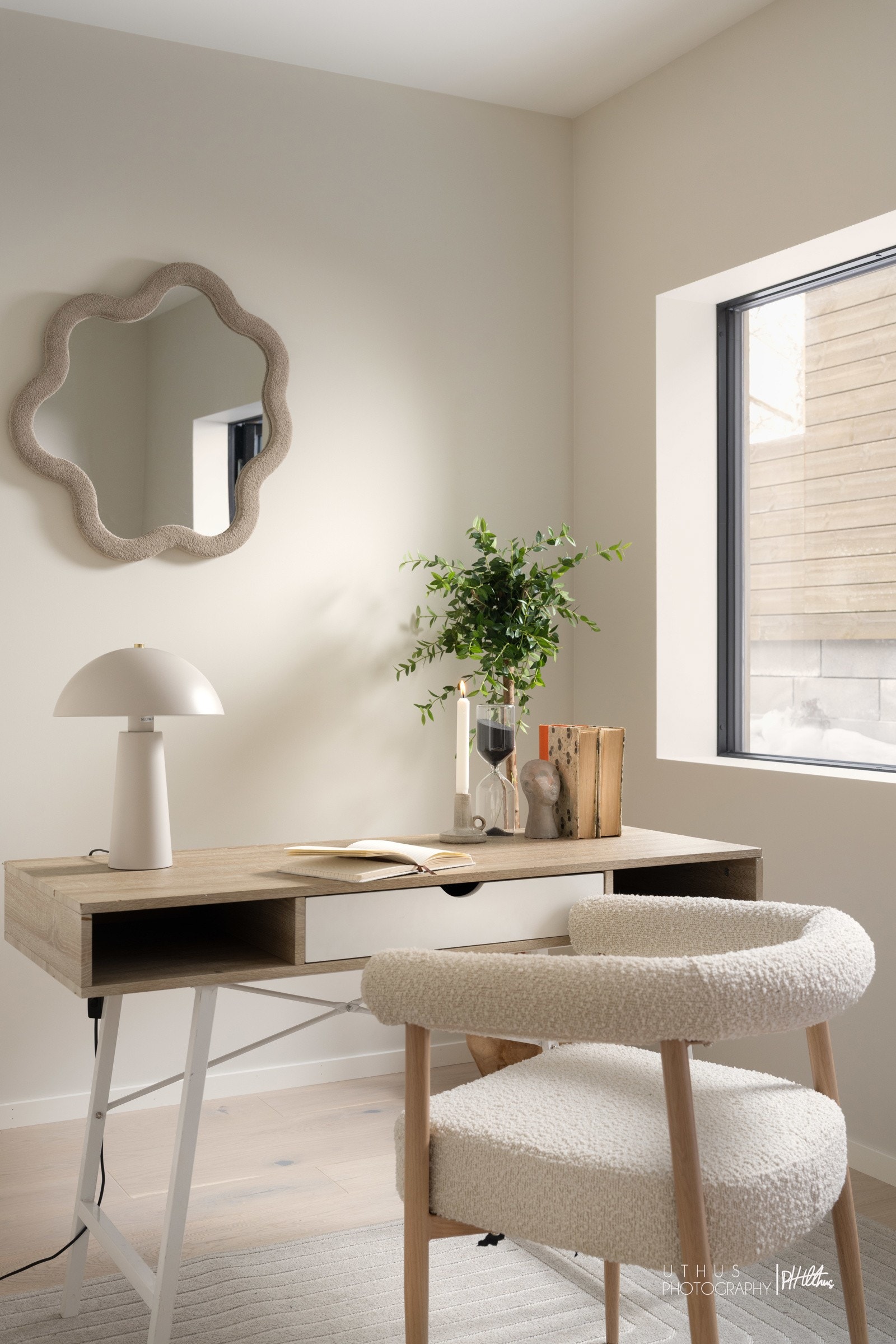 Soverommet har stor fleksibilitet og flere bruksmuligheter med egen inngang og skjermet uteplass. Galleribilde