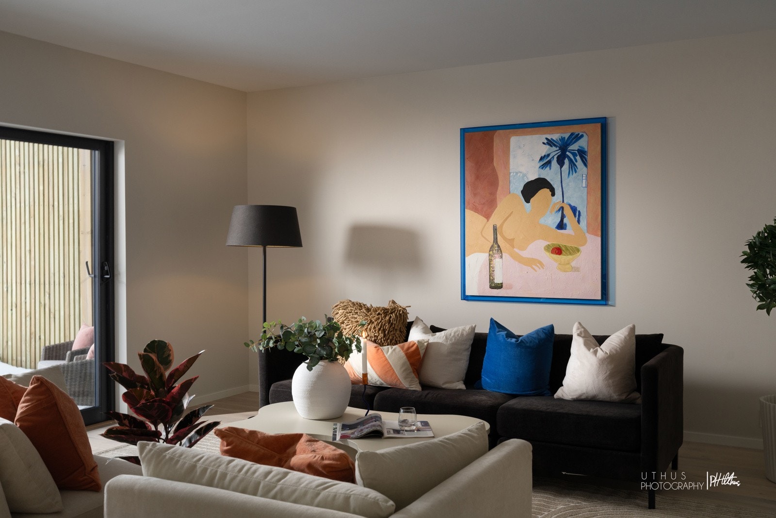 Generøs takhøyde på ca. 260 cm gir en eksklusiv romfølelse. Galleribilde