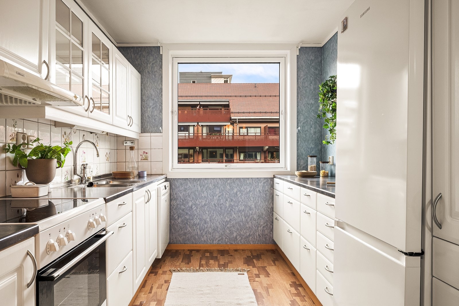 Kjøkkenet er på 7,4m². Galleribilde