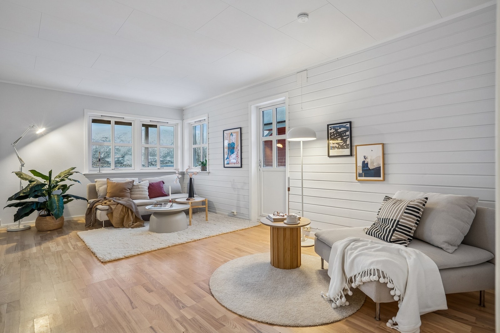 Gode vindusflater mot øst og sør Galleribilde