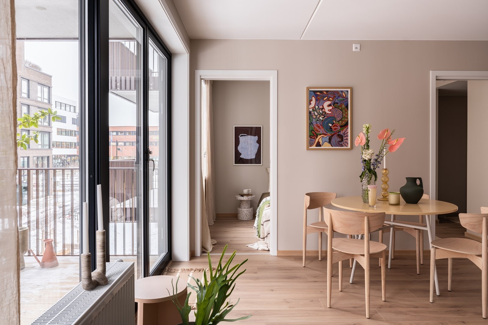 Leiligheten er nyoppført og ble overtatt i slutten av januar 2026 - helt ubebodd og klar for ny eier! Galleribilde