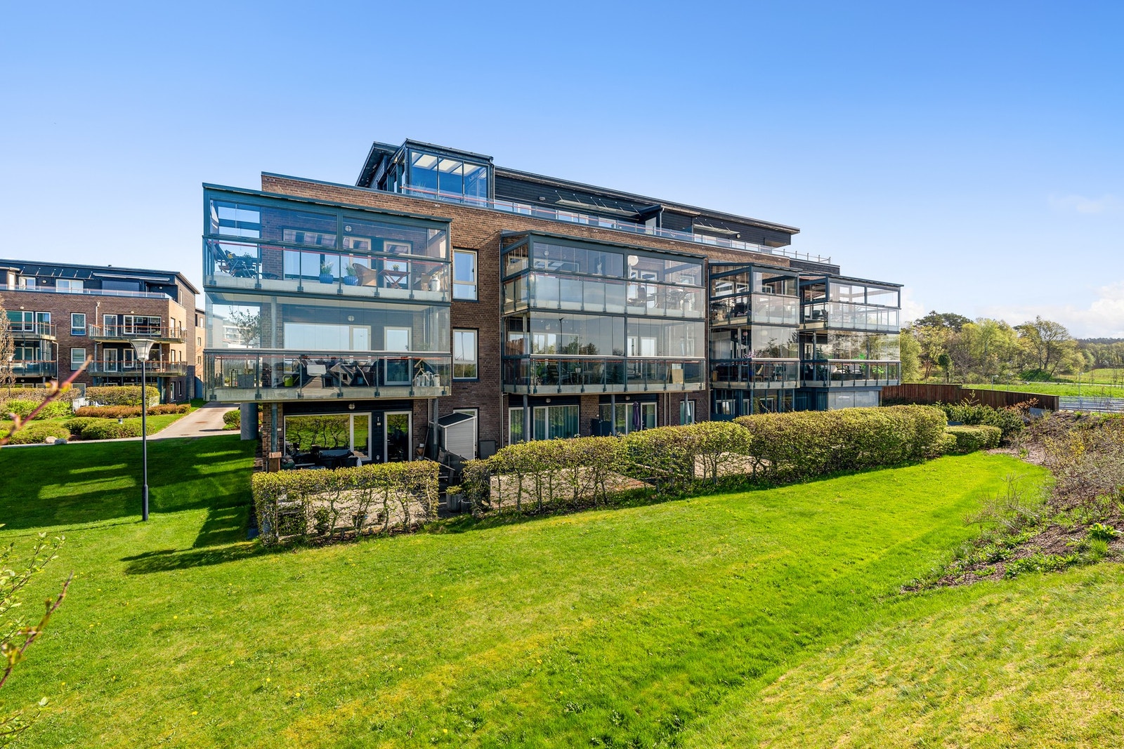 Stedet ligger tilbaketrukket, men likevel sentralt i forhold til Forus og Stavanger. Galleribilde