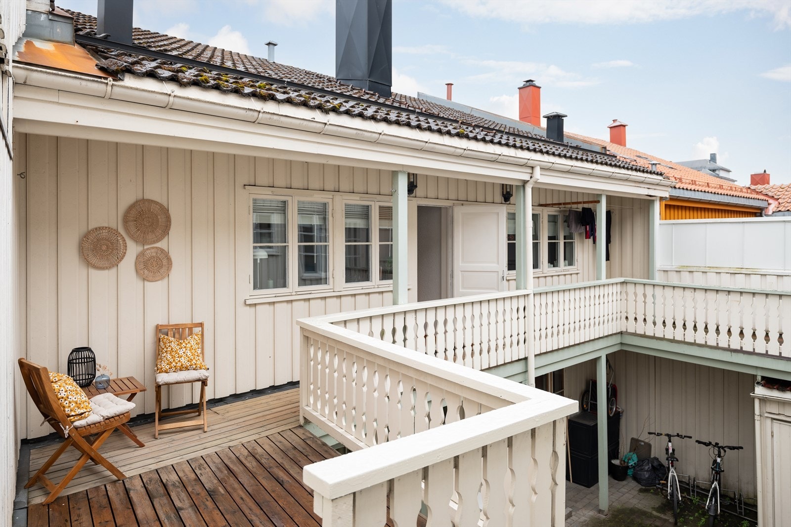 På sommers tid kan man nyte ettermiddagssolen her. Galleribilde