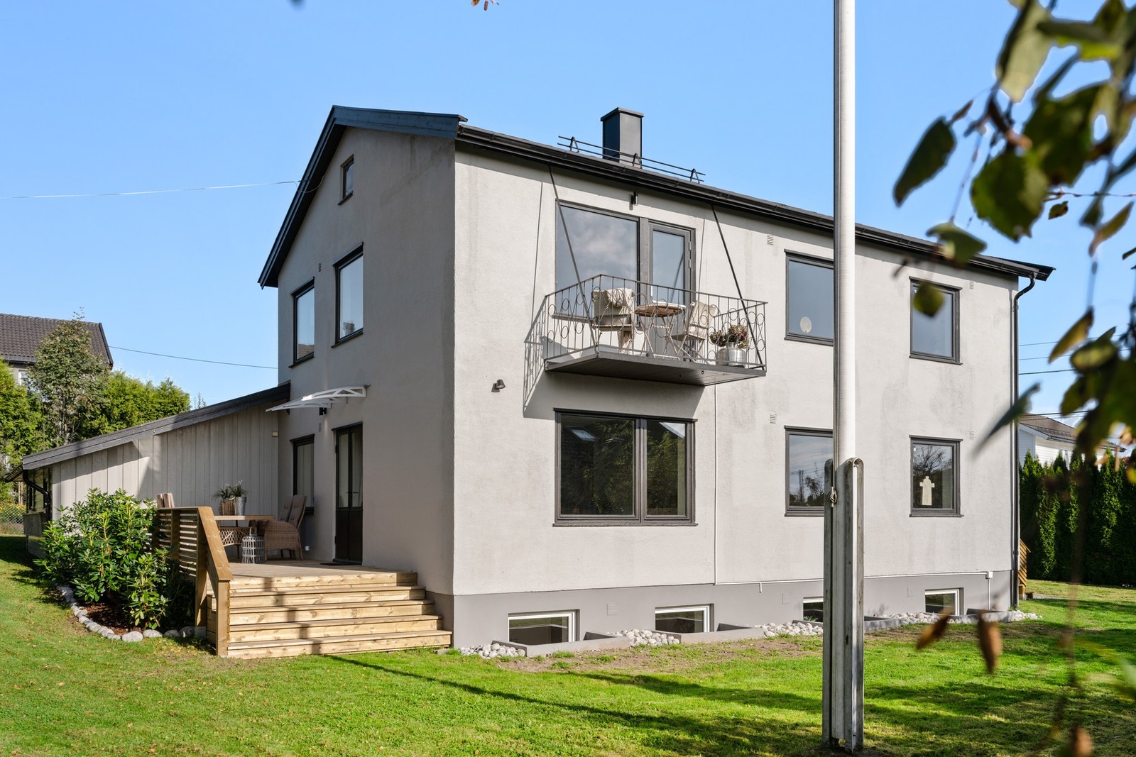 EIE eiendomsmegling ved Brynjar Netskar har gleden av å presentere Skogveien 24! Foto: Mats Holst Galleribilde