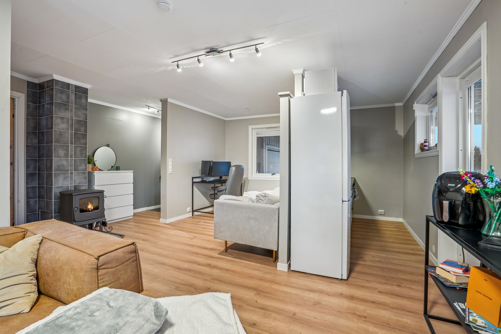 Leiligheten leies ut for kr 8500,- pr mnd, eks strøm. Galleribilde