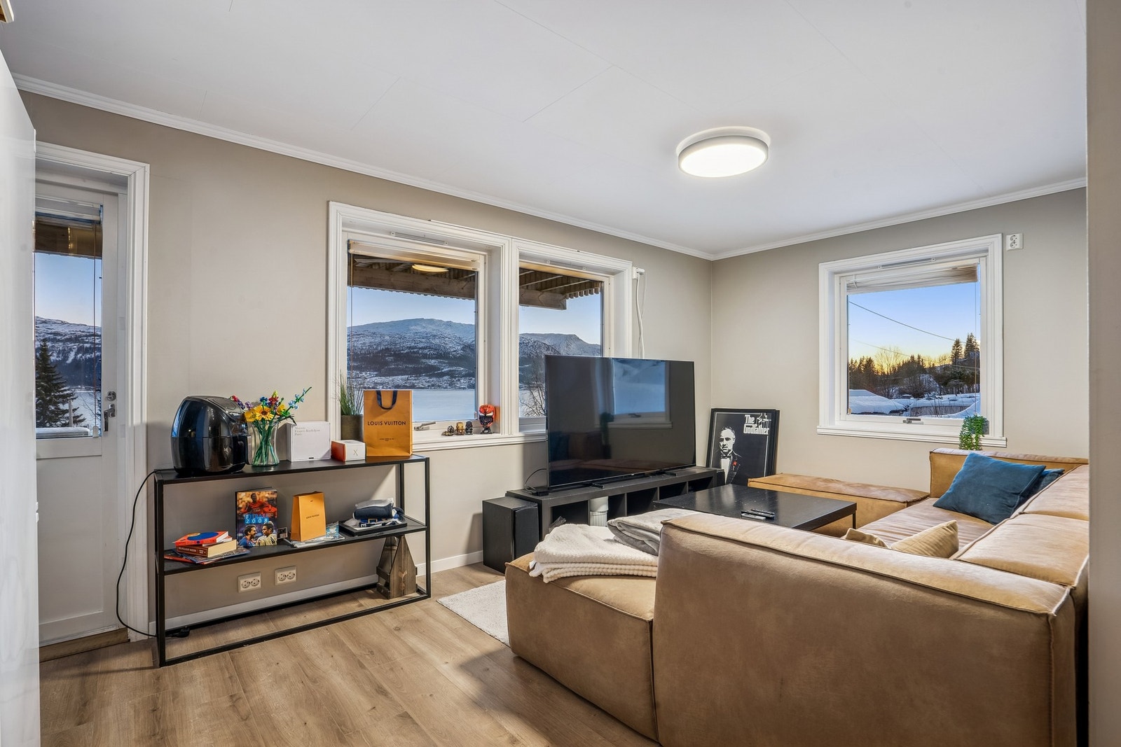 Boligens utleiedel, på ca 50 kvm. Galleribilde