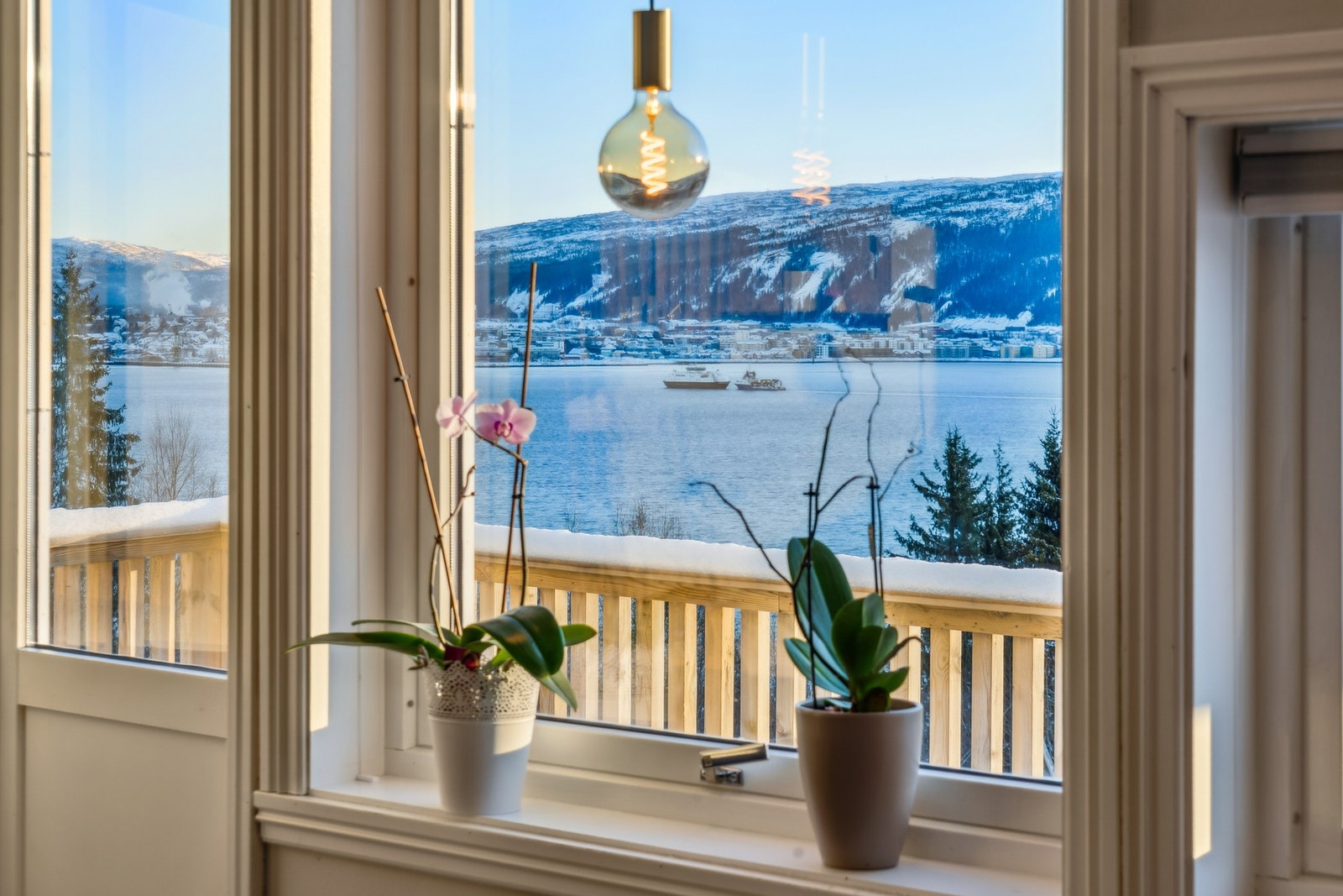 Utsikt fra stuen. Galleribilde