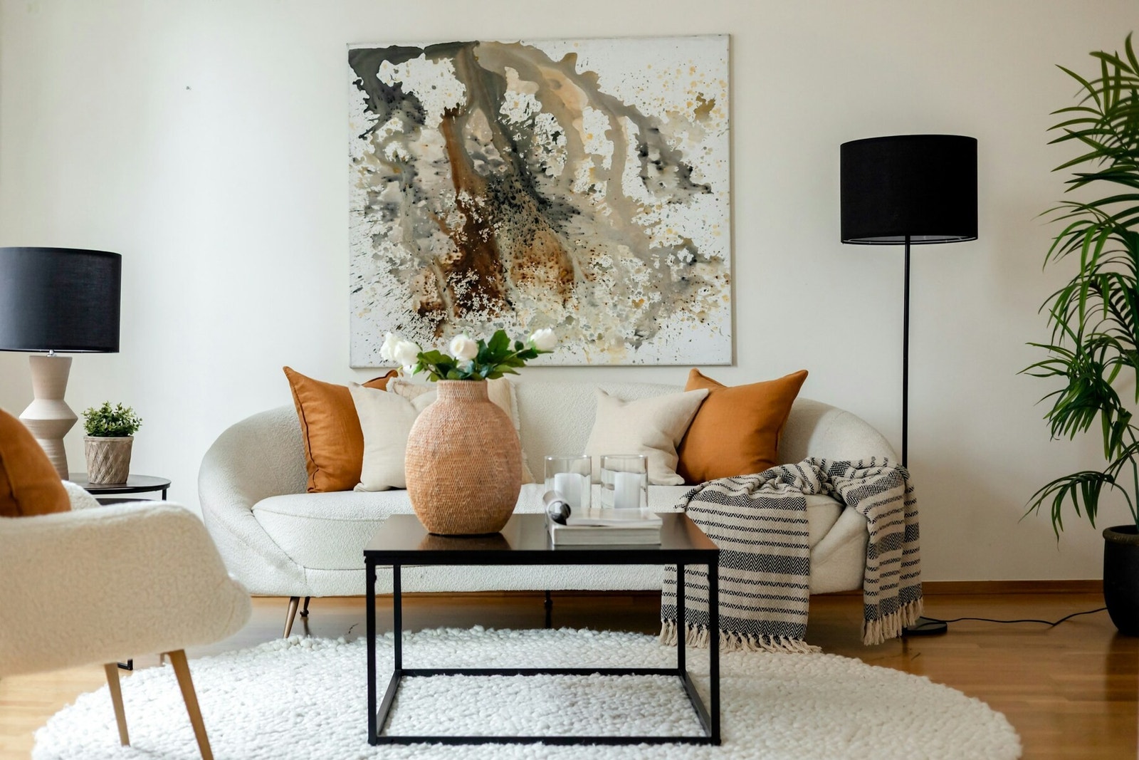 Leiligheten inneholder: Entre, stue, kjøkken, 2(3) soverom og bad Galleribilde