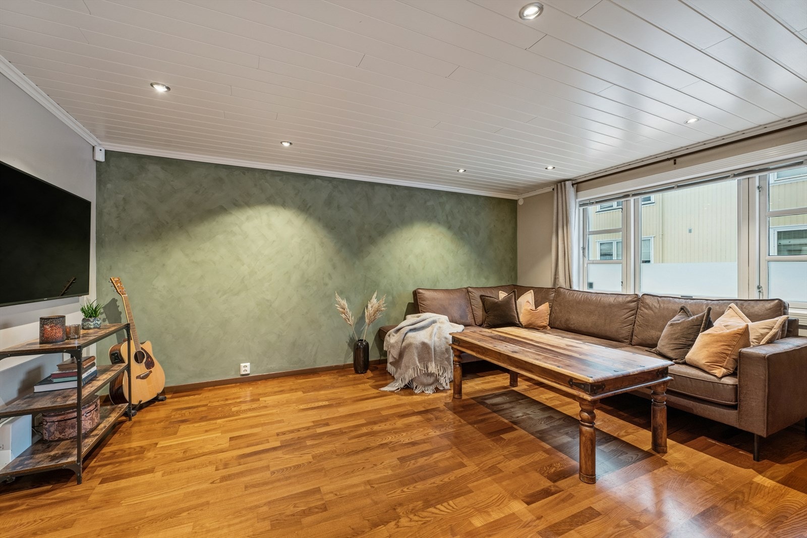 Fin kontrastvegg. Galleribilde