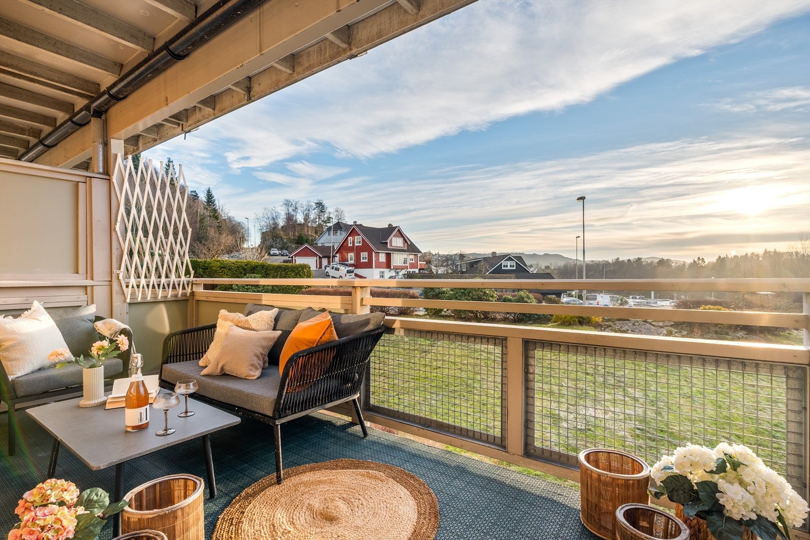 Velkommen til Sanddalskollen 45 presentert av Therese Schütz Pettersen v/Eiendomsmegler Norge. Galleribilde