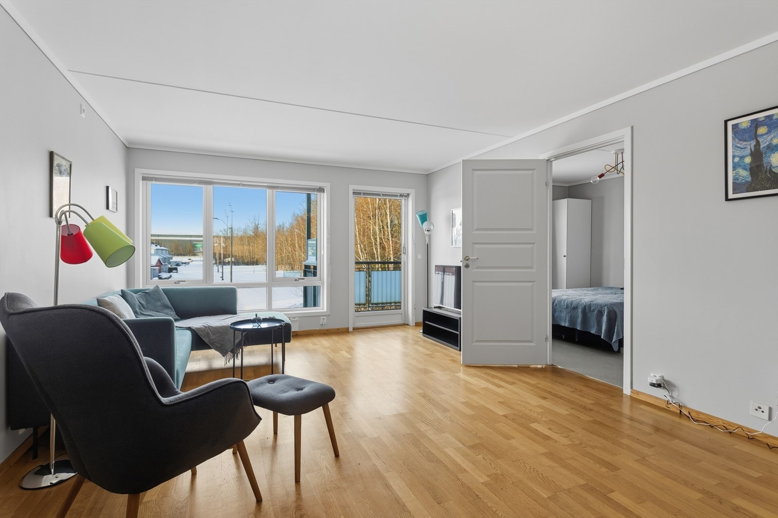 Innenfor gangen møter stuen deg. Galleribilde