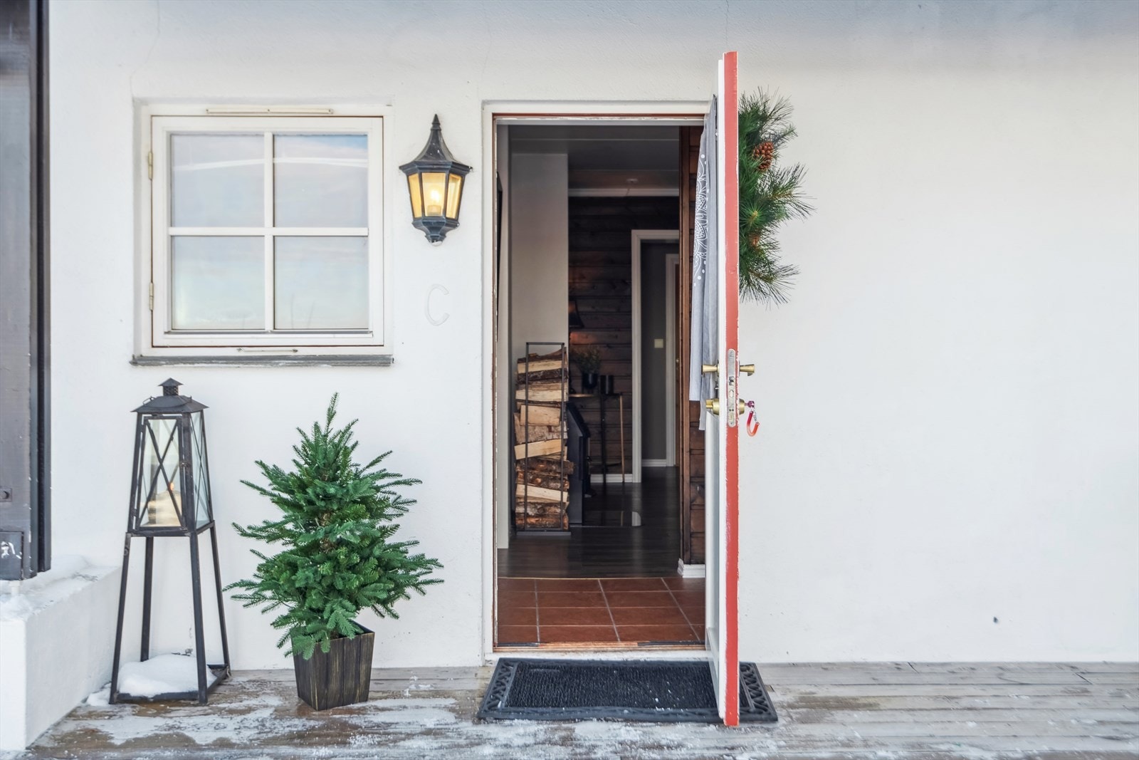 Bli med oss inn!.jpg Galleribilde