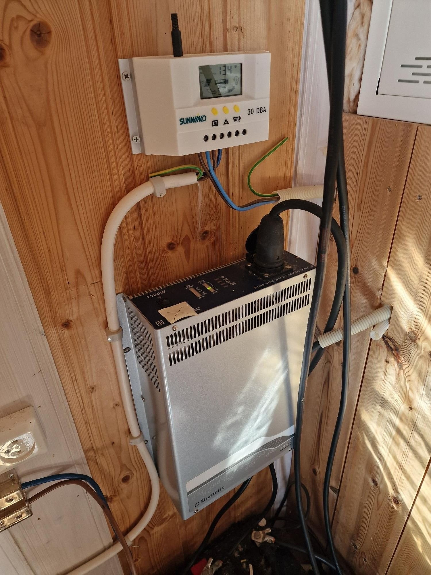 Inverter og solcelleomformer Galleribilde