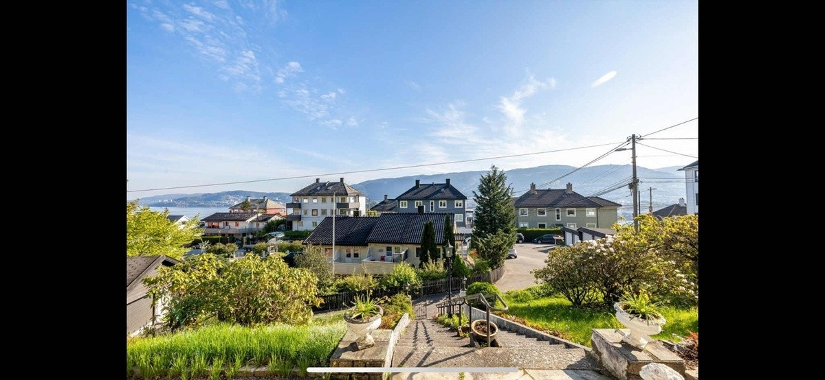 Utsikt fra inngangsdør Galleribilde