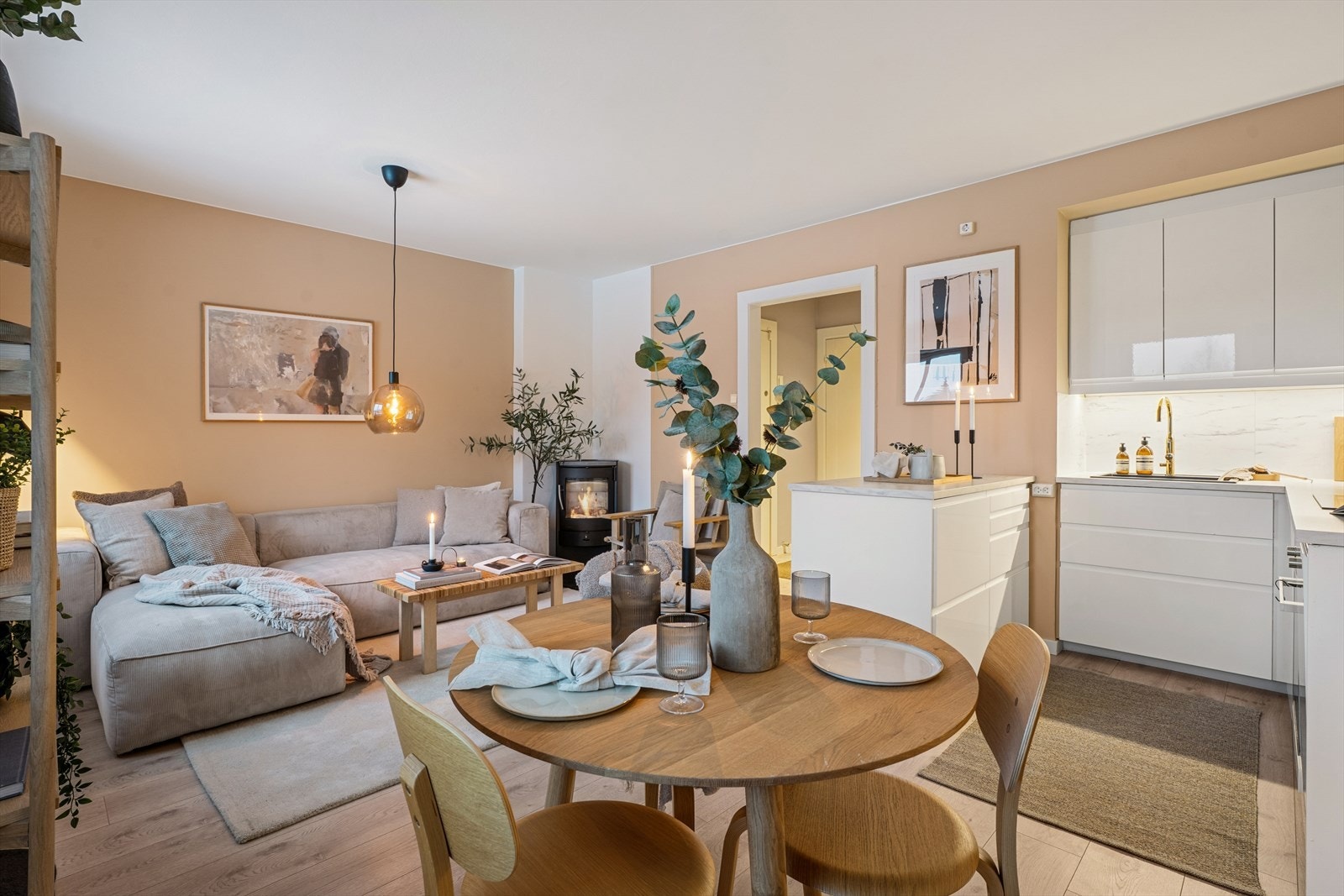 Velkommen til Kjelsåsveien 10B, presentert av Michael Marveux/DNB Eiendom Ullevål. Galleribilde