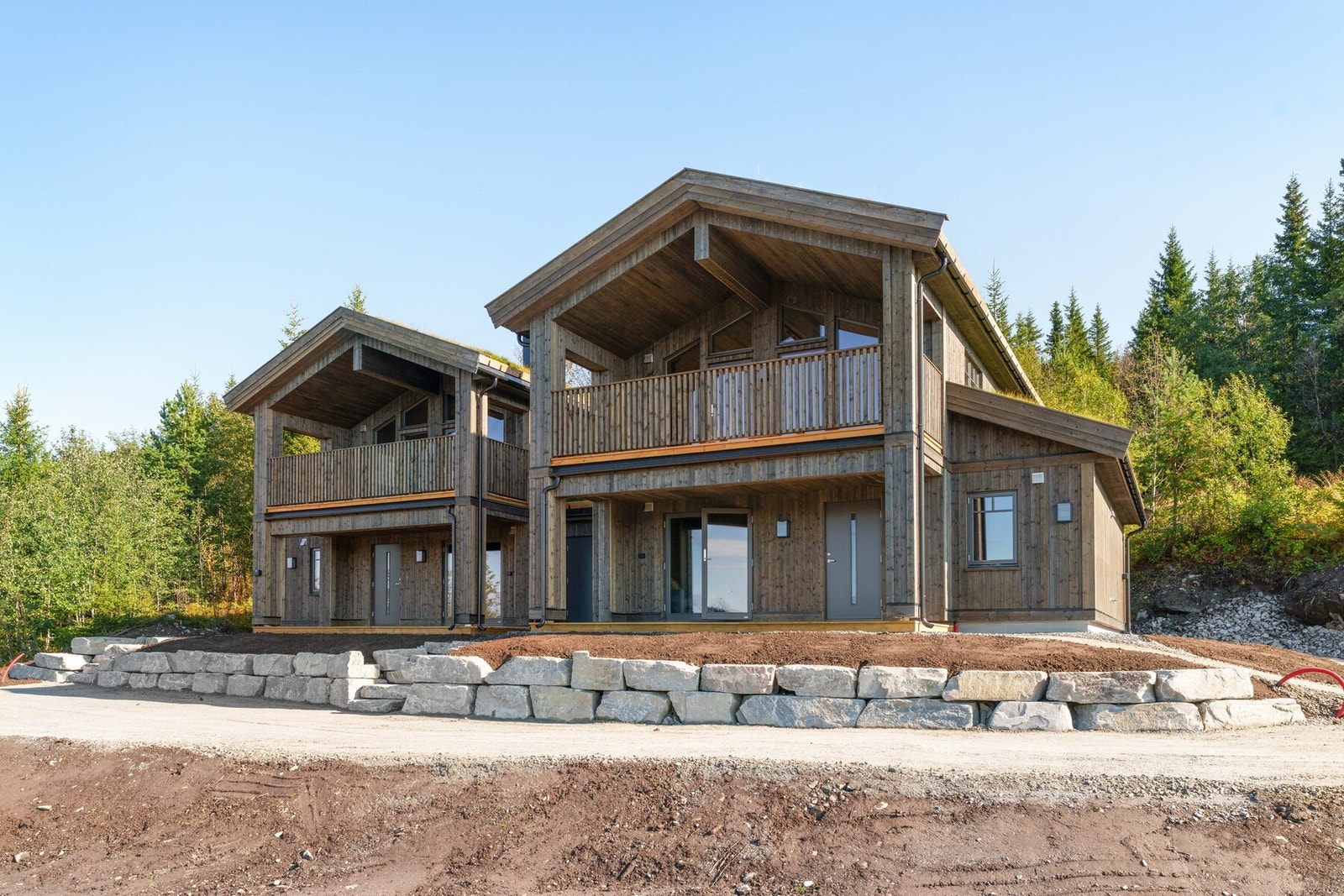 Solrik beliggenhet, med uteplasser vendt mot vest. Galleribilde