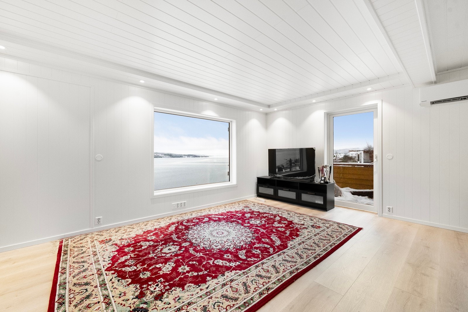 Int_017 Galleribilde