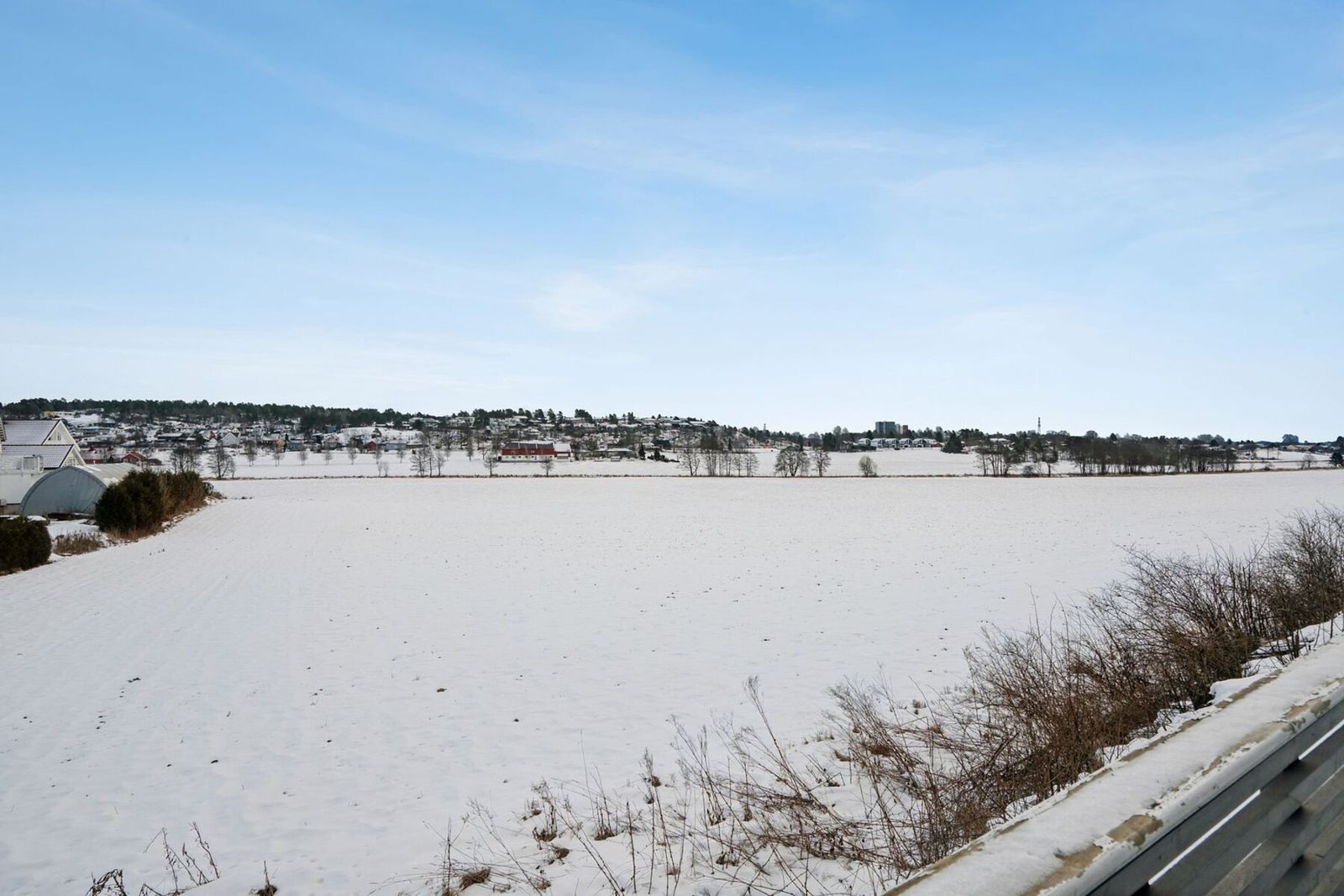 Flott utsikt utover landlige omgivelser Galleribilde