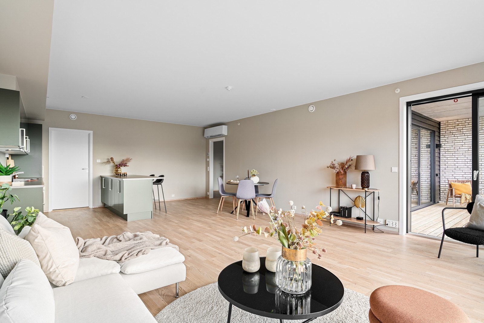 Stue/kjøkken Galleribilde