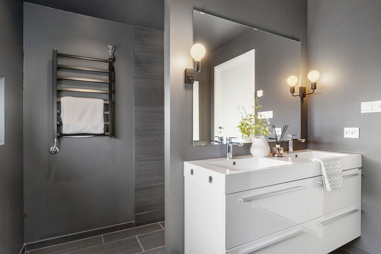 Smakfullt baderom. Galleribilde