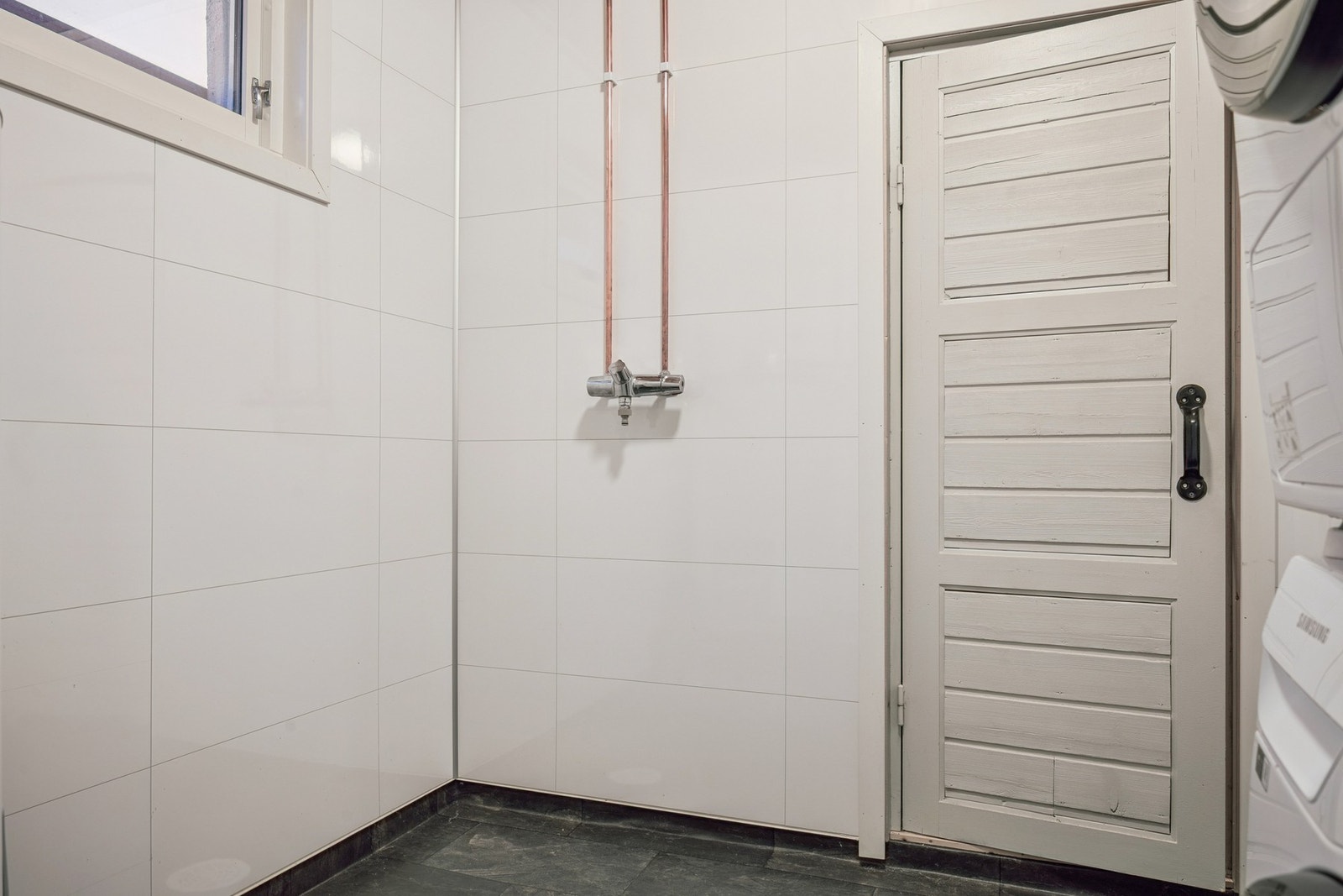 Fra vaskerommet har du direkte adkomst til badstuen Galleribilde