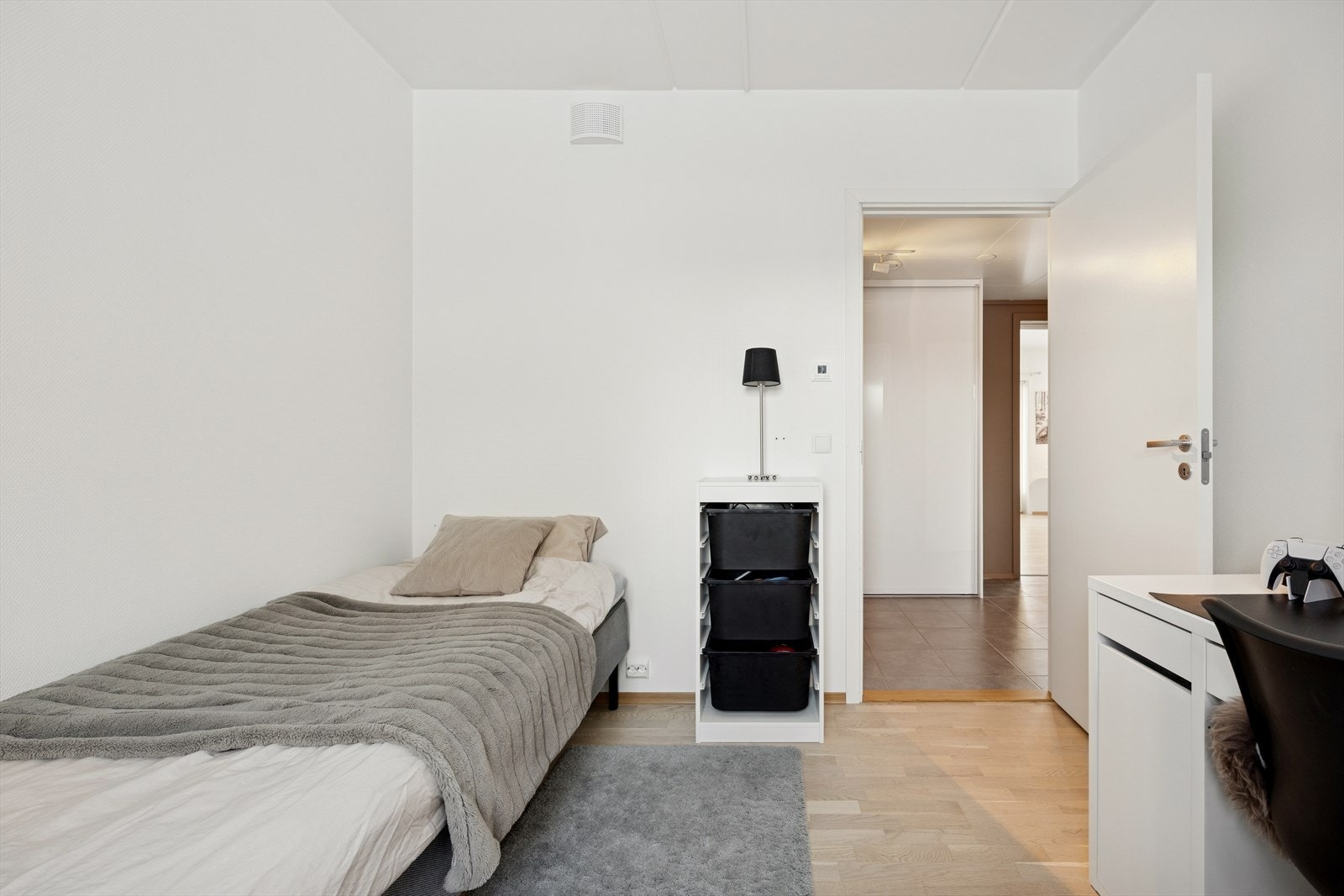 Rommet er lett å møblere etter eget ønske og behov. Galleribilde