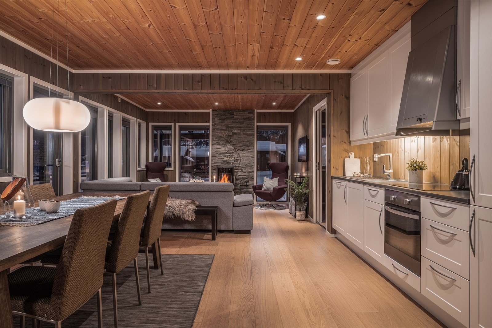 Gjennomgående god standard på innredninger og overflater Galleribilde