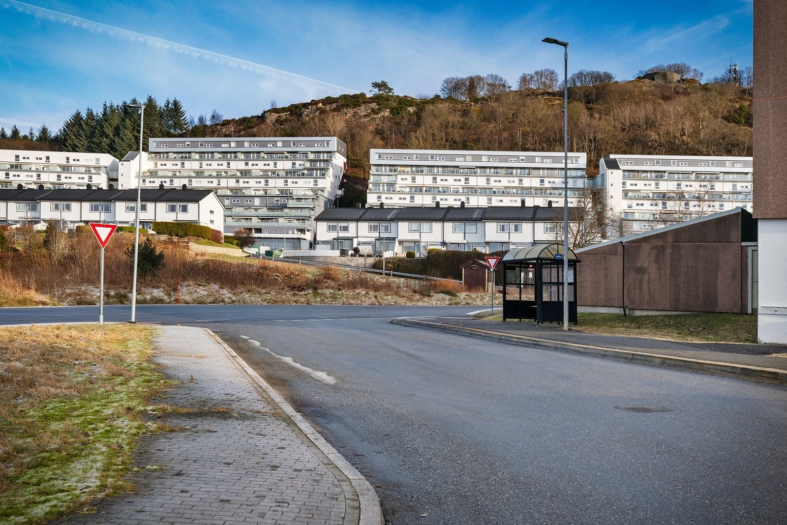 - Det er kun 200 meter til nærmeste busstopp hvor linje 24, 40, 40E og 49 går - Galleribilde