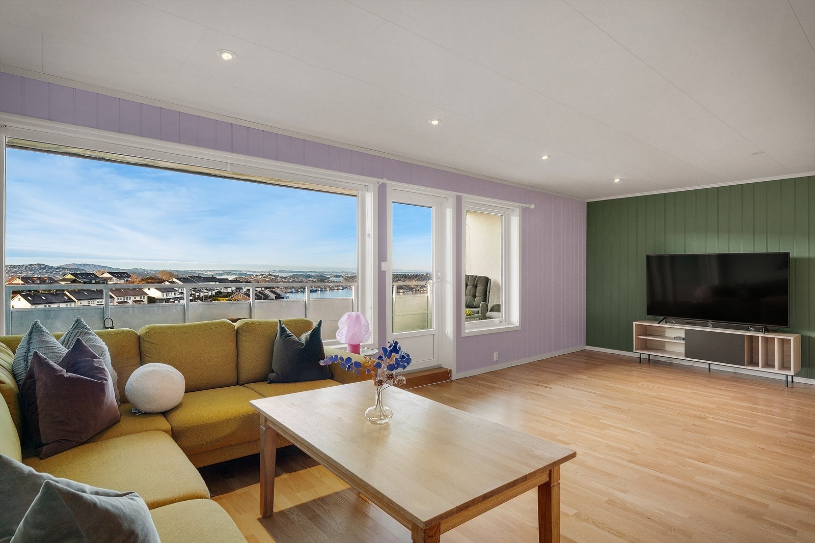 - I 2022 ble det byttet til automatsikringer i sikringsskap - Galleribilde