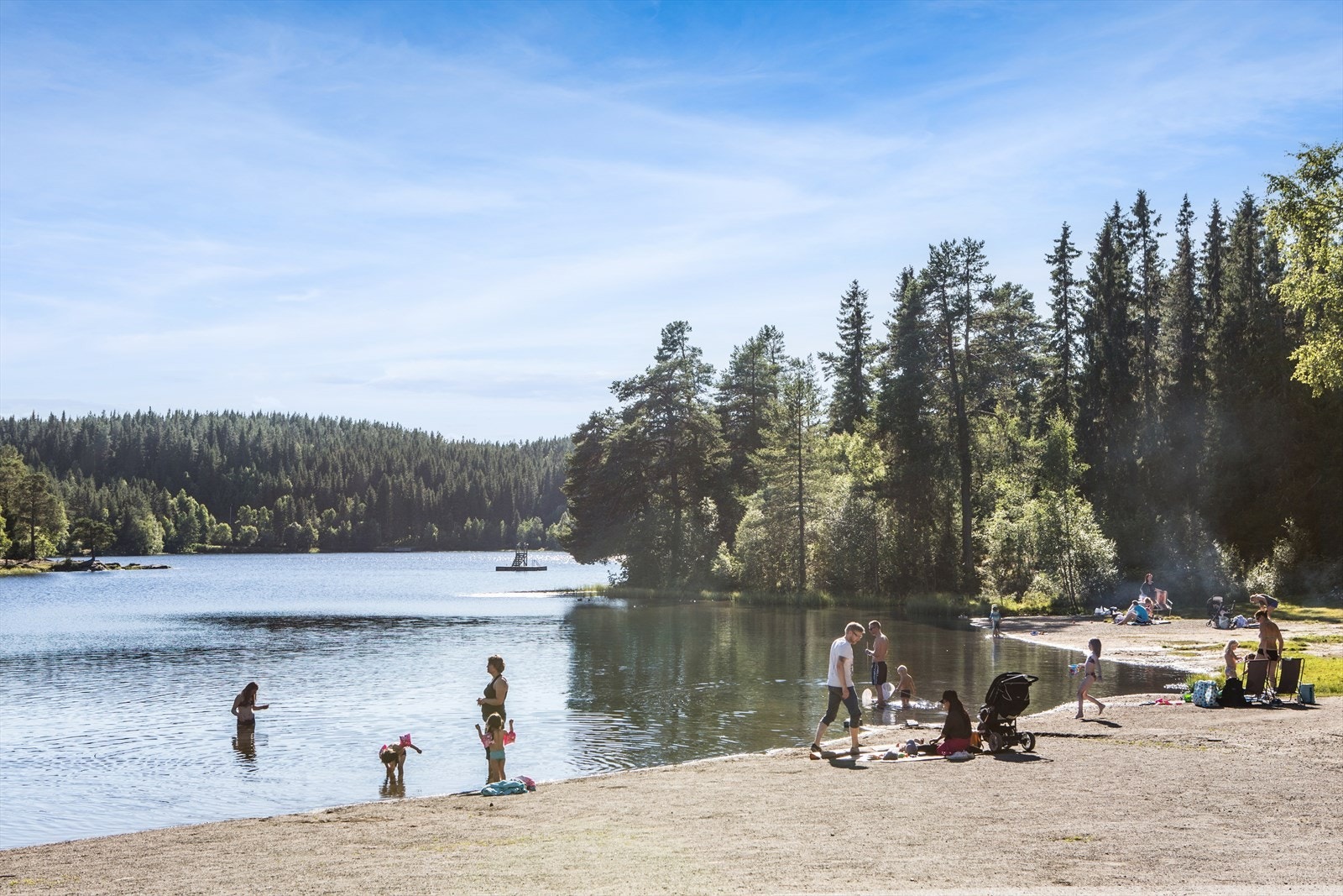 Leiligheten ligger i umiddelbar nærhet til Bymarka som byr på fantastiske turmuligheter sommer som vinter. Galleribilde