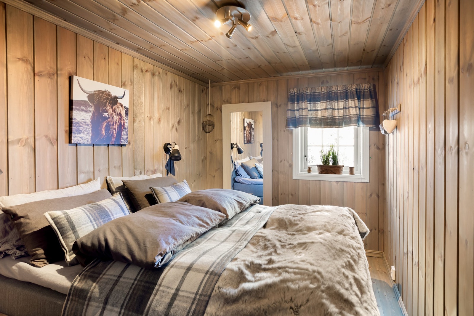 Soverom 3 - God plass til dobbeltseng. Galleribilde