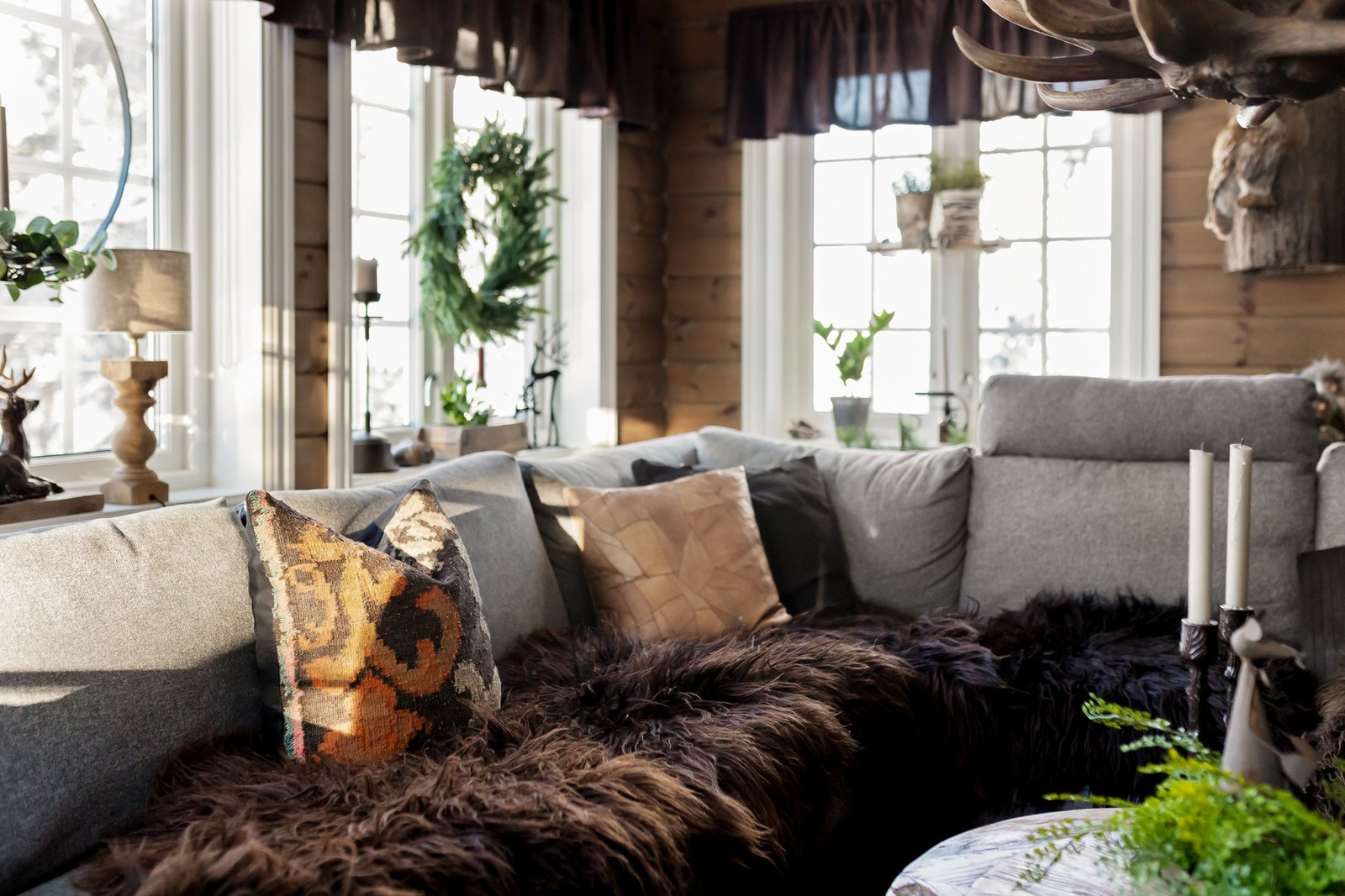 Her har man god plass til sofamøblement. Galleribilde