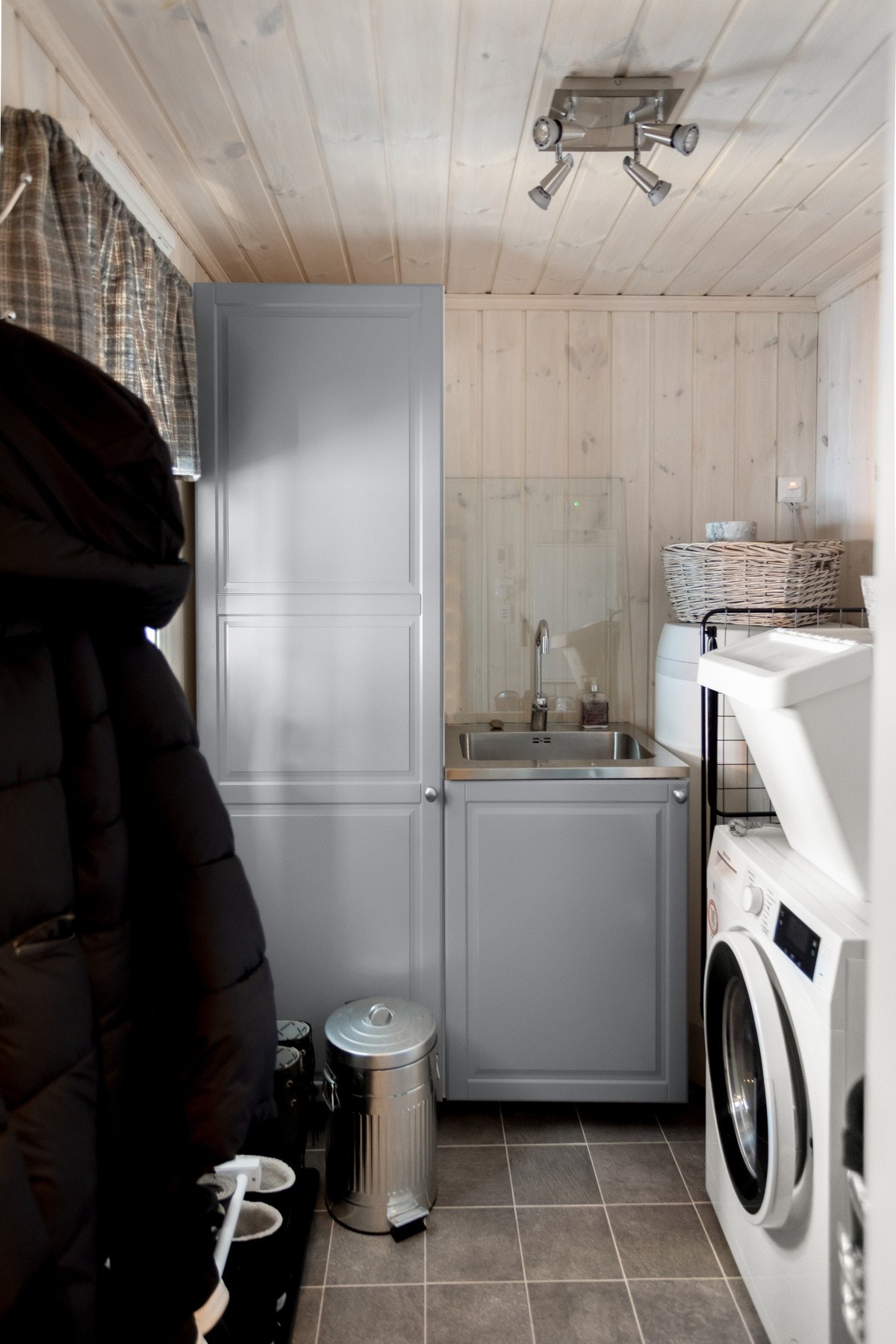 Eget vaskerom med elektrisk gulvvarme. Galleribilde