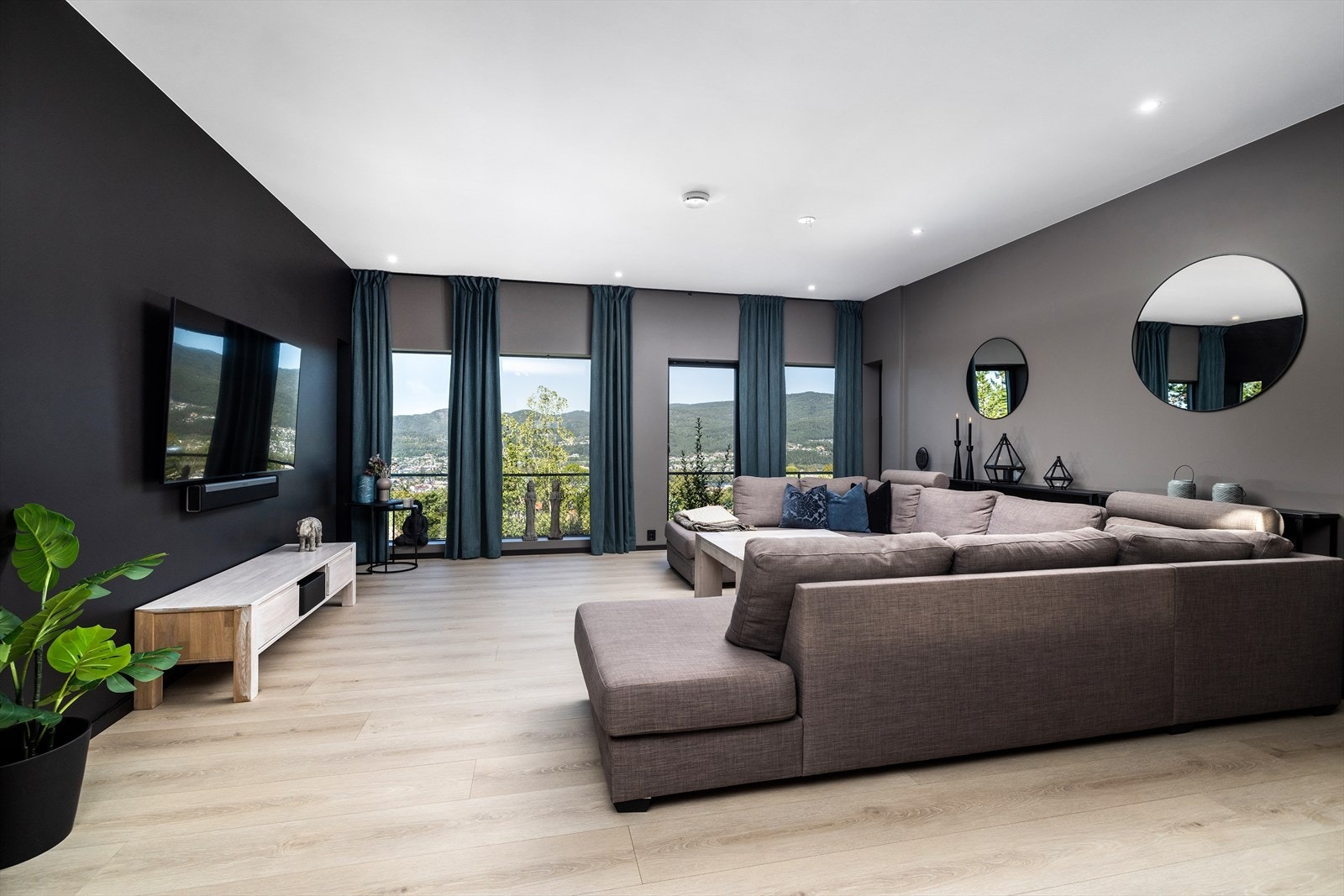 Her kan hele familien samles til hyggelige filmkvelder. Galleribilde