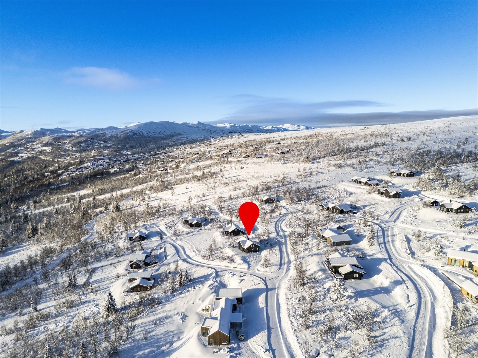 Løypenettet ut fra Fjellsnaret er omfattende og man kan både komme seg raskt opp på høyfjellet "bak" hytten eller følge traséen i retning Høk og videre opp mot Vasstulan Galleribilde