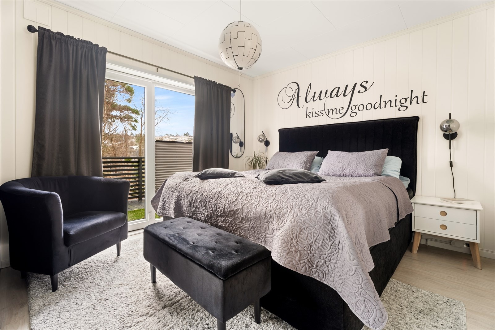 Romslig soverom nr. 1, også med god plass til dobbelseng. Galleribilde