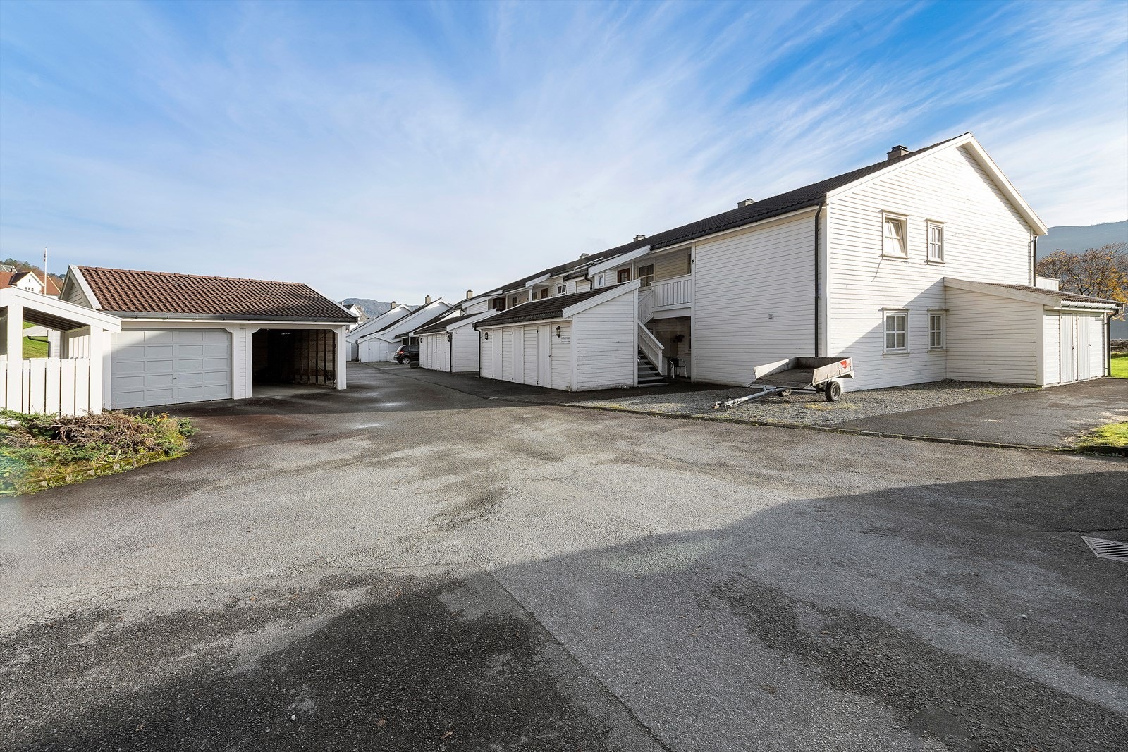 Fasade sommer Galleribilde